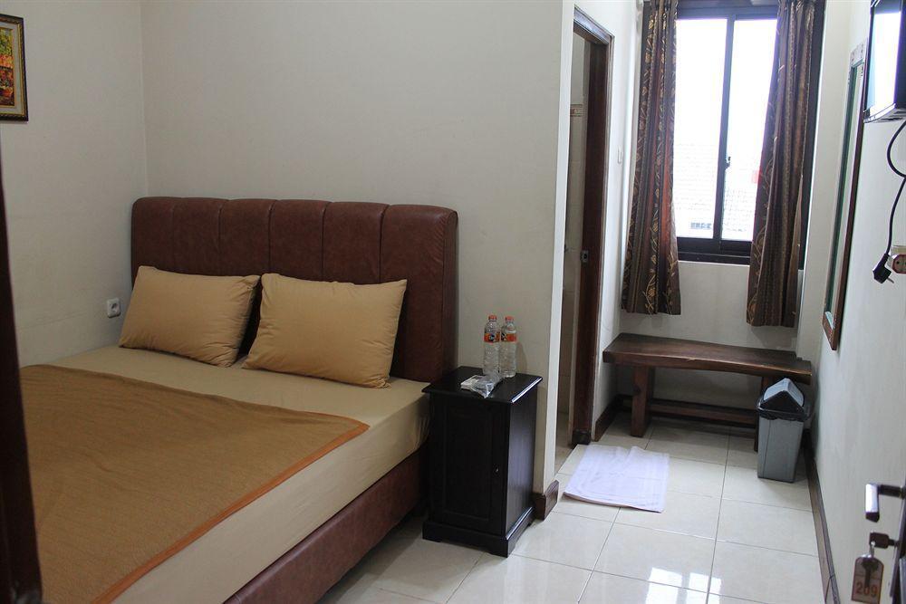 Tasik Jogja Hotel Yogyakarta Exterior photo