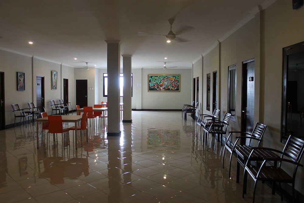 Tasik Jogja Hotel Yogyakarta Exterior photo