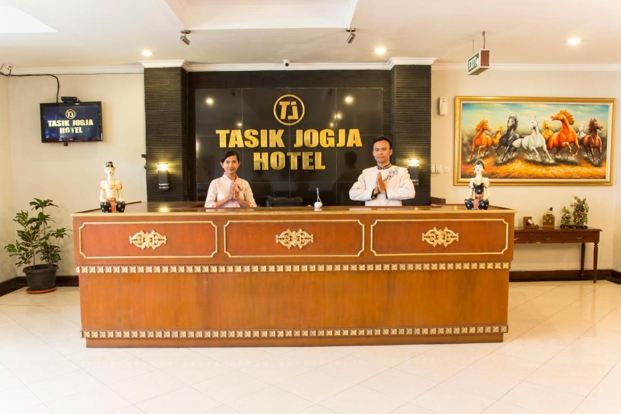 Tasik Jogja Hotel Yogyakarta Exterior photo